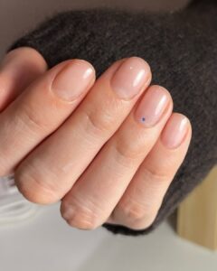 nails