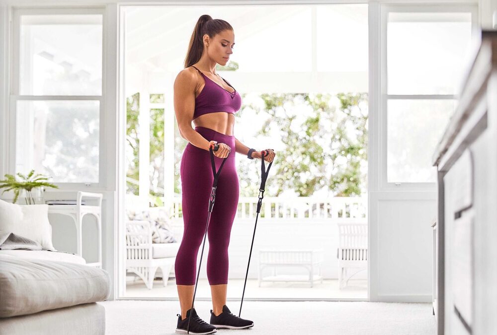 Kelsey Wells’ express upper body bands workout