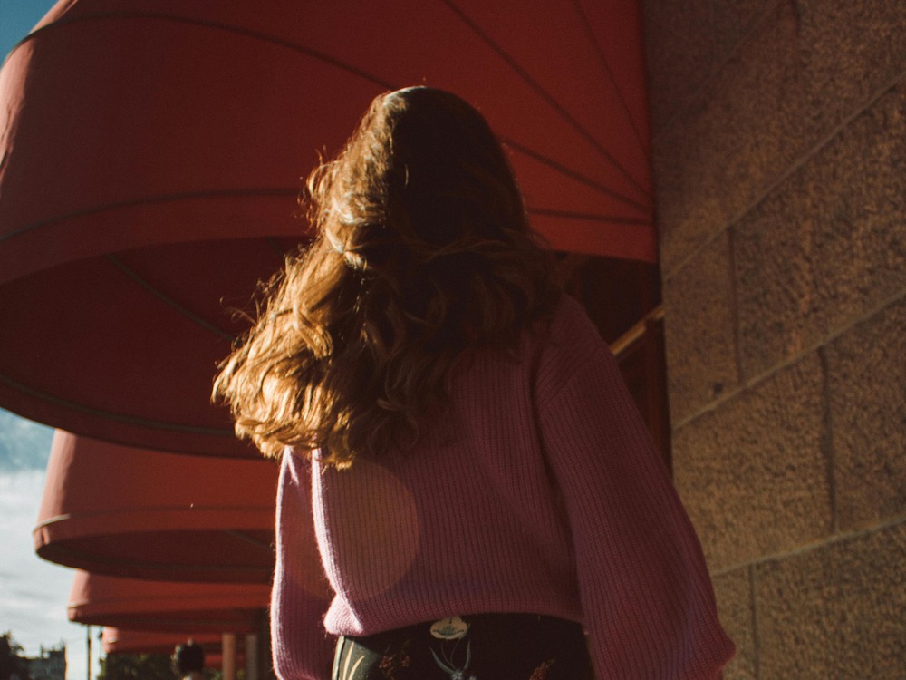 woman-walking
