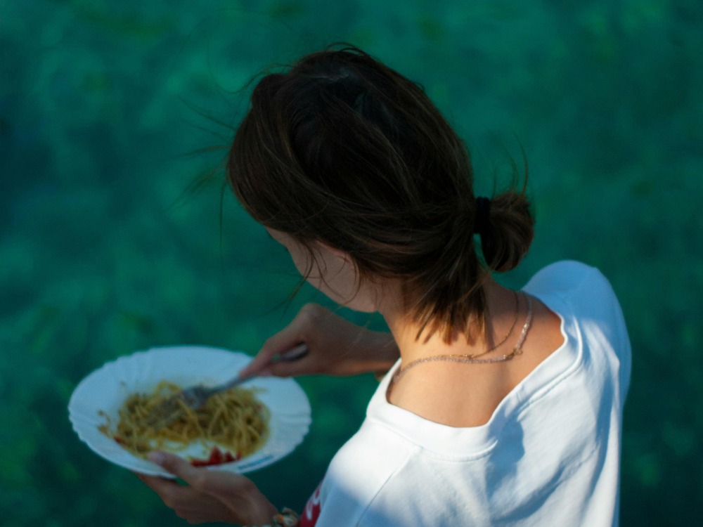 5 hidden warning signs of eating disorders – they aren’t always obvious, explains leading psychotherapist