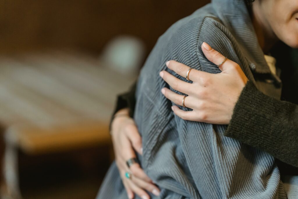 sad-hugging-support