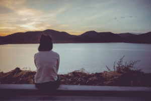 A psychologist’s guide to staying upbeat as seasons change